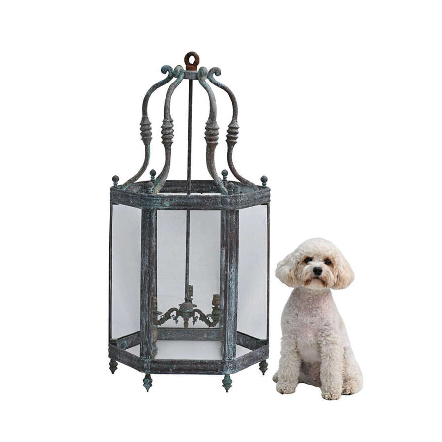 Manor house lantern
