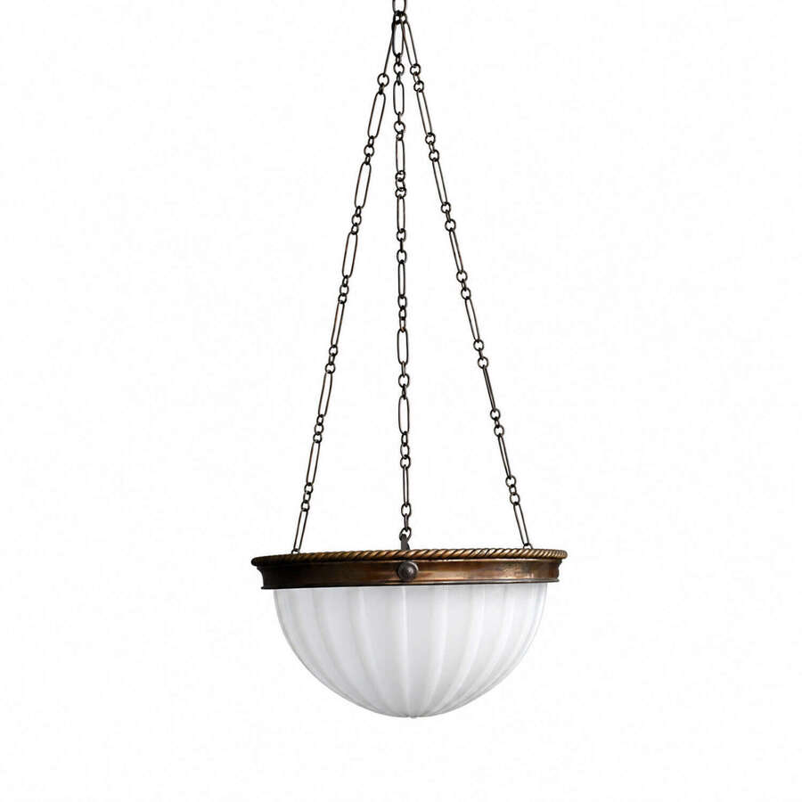 English Moonstone light